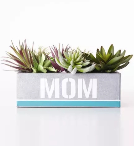 8 DIY Mother’s Day Gifts She Won’t Believe You Made Yourself