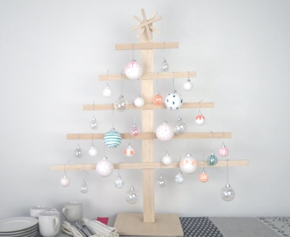 Small Christmas Tree Decorating Tips
